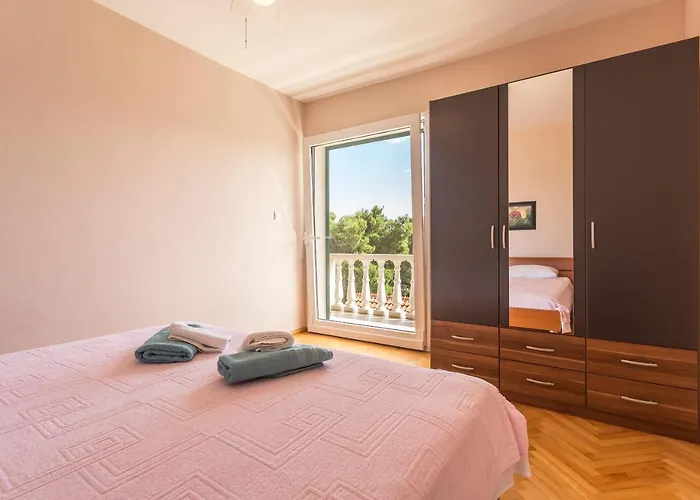 Ana Medici Villa Mimice